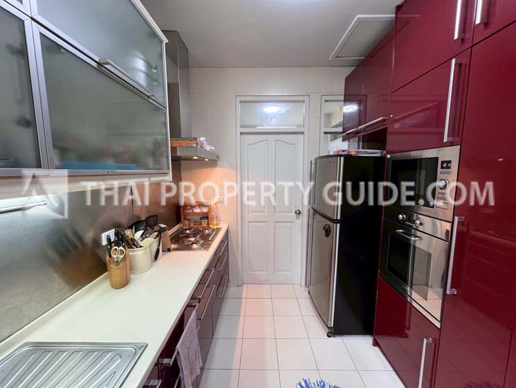House with Shared Pool in Sukhumvit 